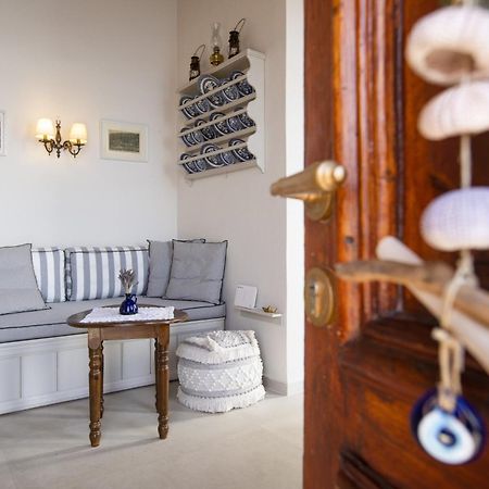 Villa Electra Chalki Town ภายนอก รูปภาพ