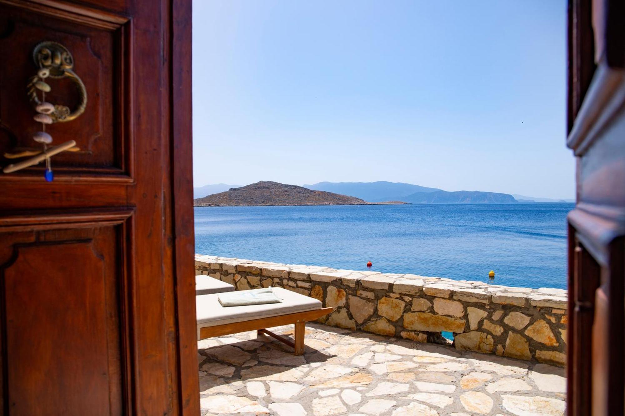 Villa Electra Chalki Town ภายนอก รูปภาพ