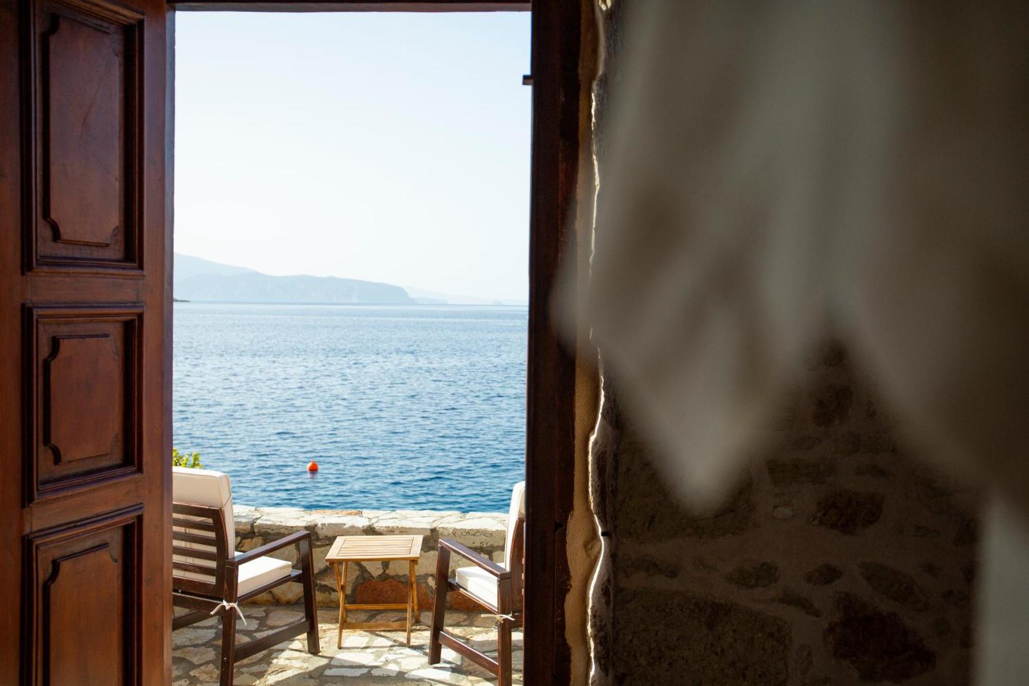 Villa Electra Chalki Town ภายนอก รูปภาพ