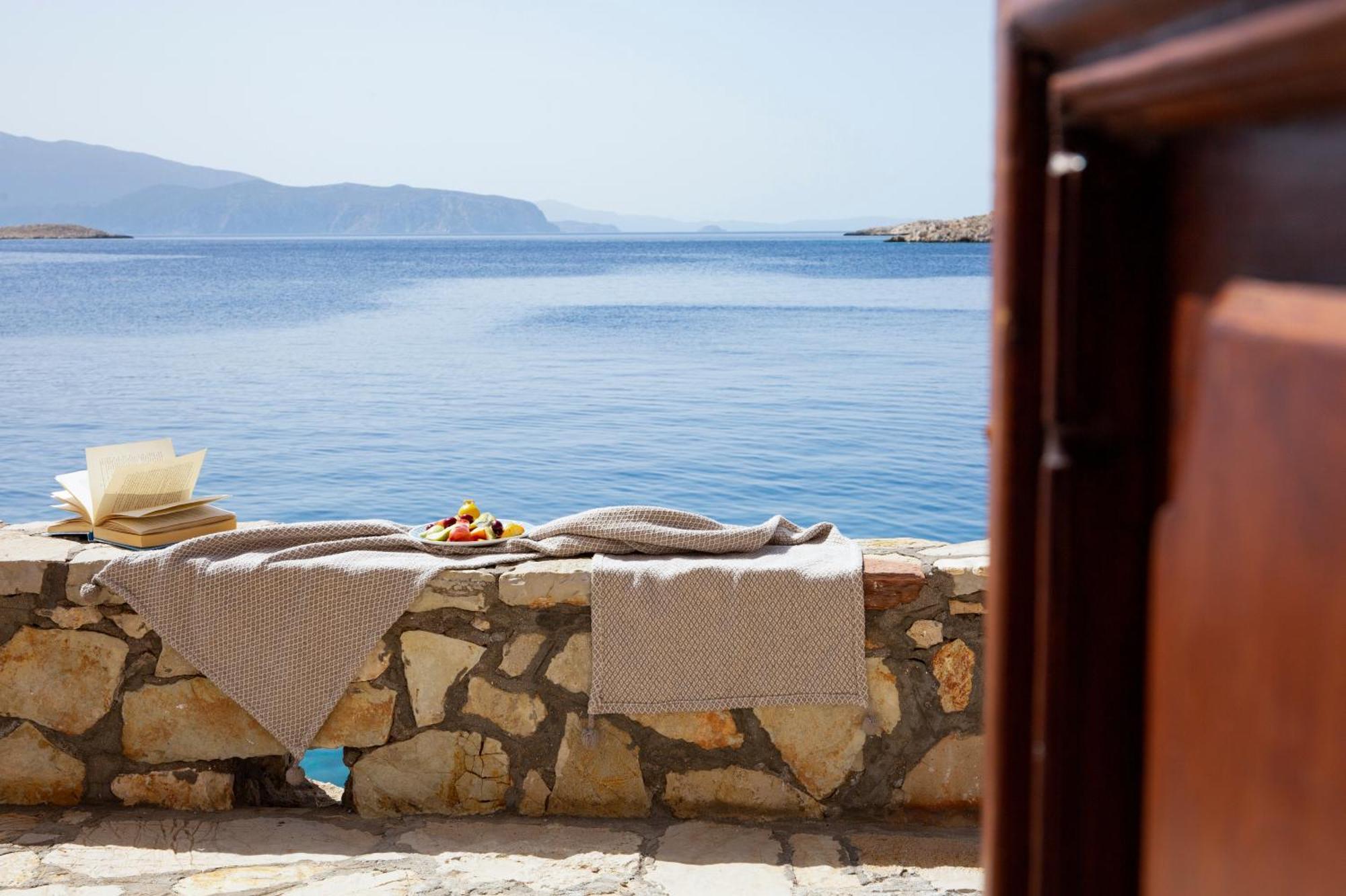 Villa Electra Chalki Town ภายนอก รูปภาพ